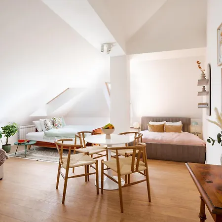 Turnkey I Antonin Dvorak Apartments Prague Exterior photo