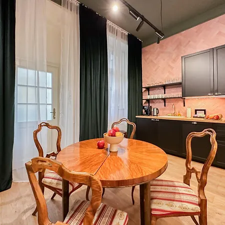 Turnkey I Antonin Dvorak Apartments Prague Room photo