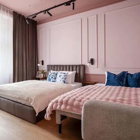 Turnkey I Antonin Dvorak Apartments Prague Room photo