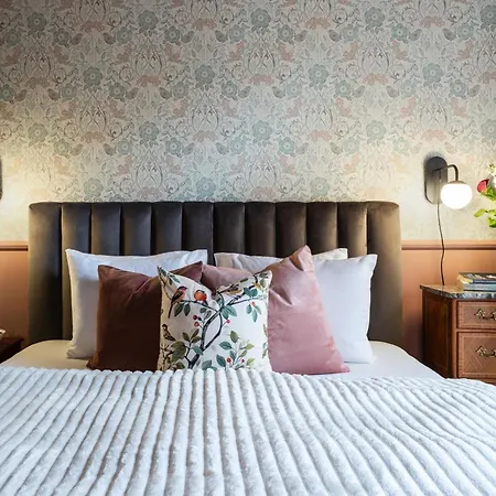 Turnkey I Antonin Dvorak Apartments Prague Room photo